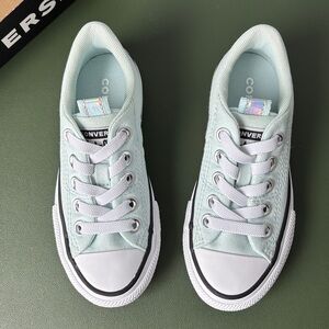 Converse CTAS Rave Ox Sneakers